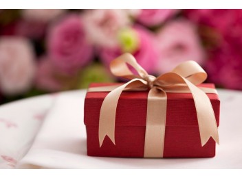 Top 5 món quà Tết ý nghĩa cho bố mẹ nè "những đứa con" ơi!